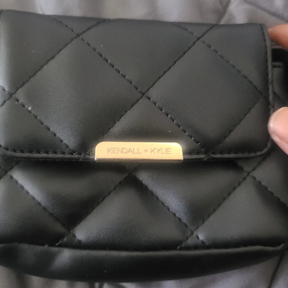 Handbag - Picture 3 of 3